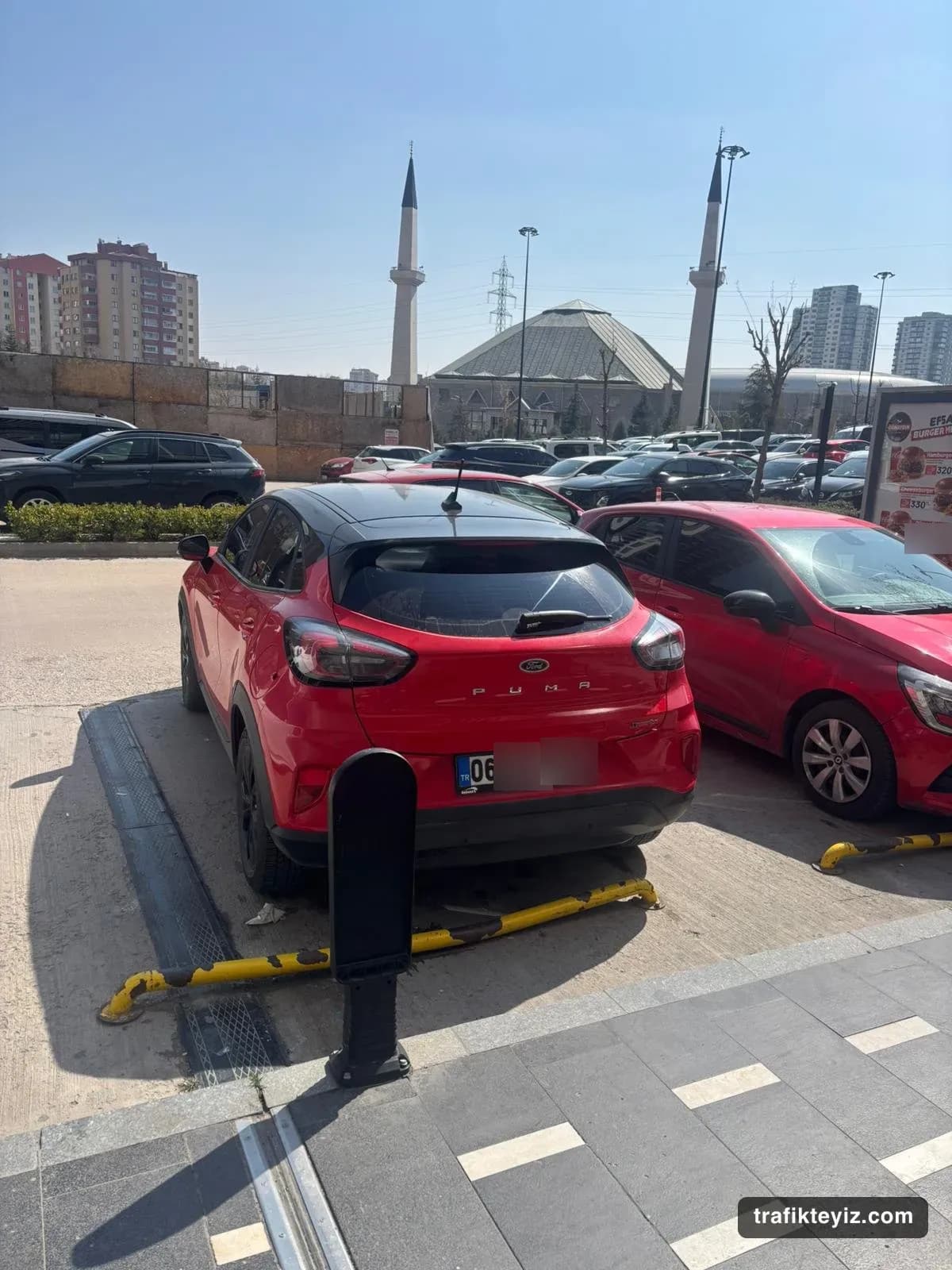 Engelli Yerine Araç Parkı